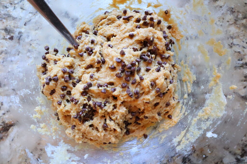 Mini Skillet Chocolate Chip Cookie Recipe (Pizookie) - Lauren Nicole Jones
